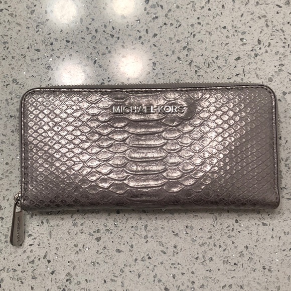 Michael Kors Handbags - Silver Michael Kors Wallet